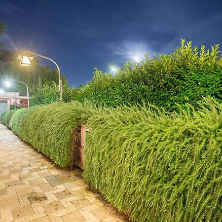 Hotel Arco Di Travertino Roma Exterior foto